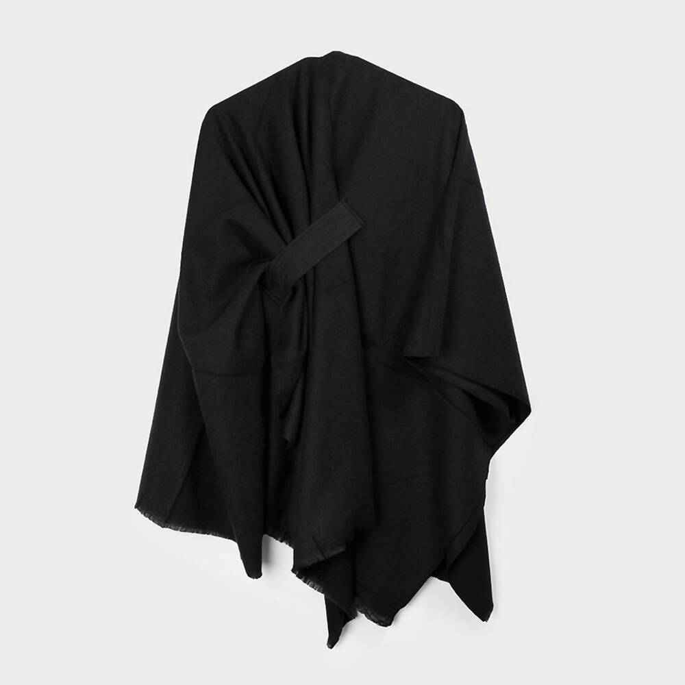 NEW CARACOL women's solid shawl in black